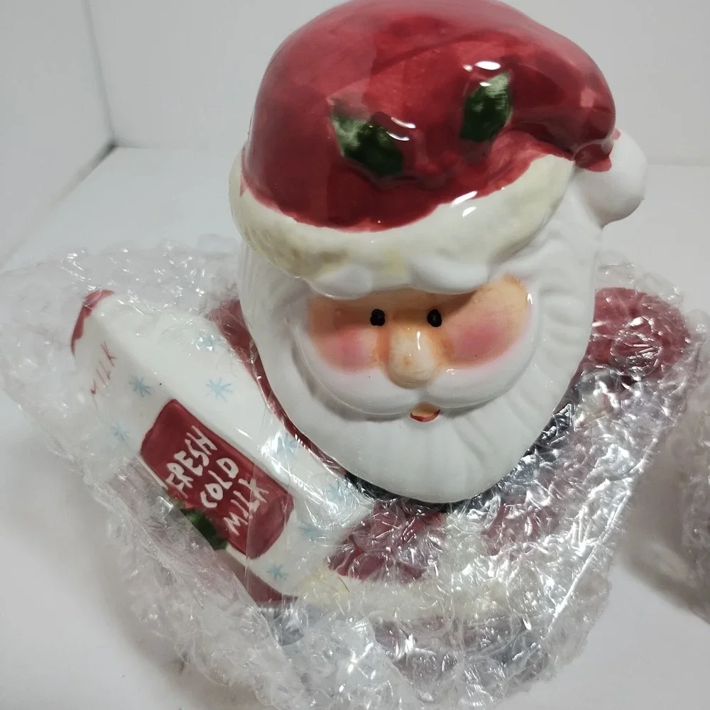 Vintage Santa Claus Face Head Ceramic Creamer‎ Sugar W/ Lids 2 PC Christmas Set